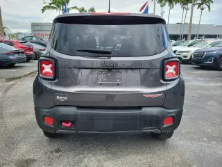 Jeep Renegade 2017 4x4 Trailhawk 4dr SUV