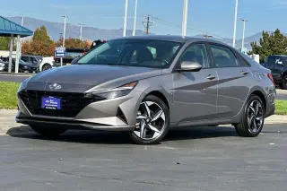 Hyundai ELANTRA 2023 SEL 4dr Sedán