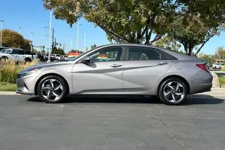 Hyundai ELANTRA 2023 SEL 4dr Sedán
