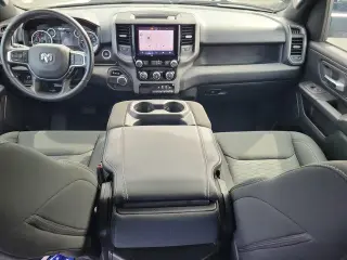 Ram 1500 2025 4x2 Tradesman 4p Camioneta de Cabina Completa Doble 5.6 ft. SB