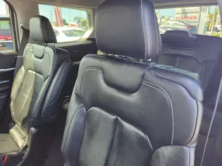 Jeep Grand Cherokee L 2022 4x4 Limited SUV de 4 puertas