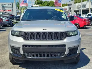 Jeep Grand Cherokee L 2022 4x4 Limited SUV de 4 puertas