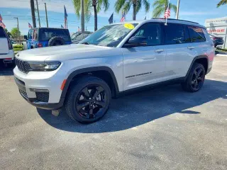 Jeep Grand Cherokee L 2022 4x4 Limited SUV de 4 puertas