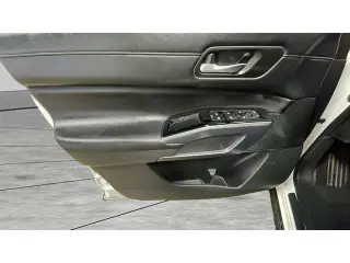 Nissan Pathfinder 2024 AWD SL 4dr SUV
