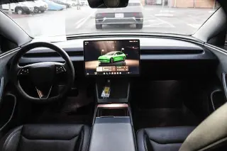 Tesla Model 3 2025 Rango Largo Fastback 4 puertas