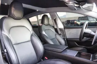 Tesla Model 3 2025 Rango Largo Fastback 4 puertas