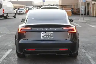 Tesla Model 3 2025 Rango Largo Fastback 4 puertas