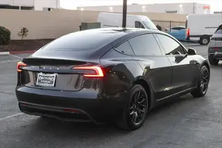 Tesla Model 3 2025 Rango Largo Fastback 4 puertas