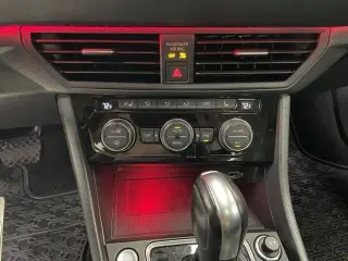 Volkswagen Jetta 2020 SEL 4dr Sedán ULEV