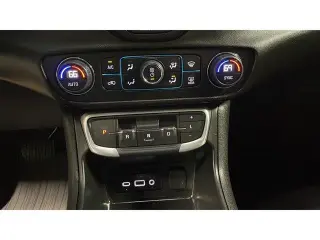 GMC Terrain 2024 AWD SLT SUV 4 puertas