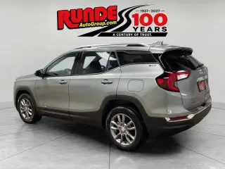 GMC Terrain 2024 AWD SLT SUV 4 puertas