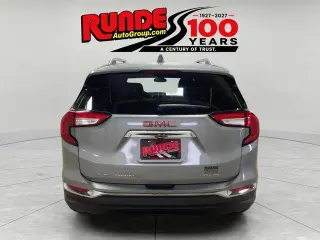 GMC Terrain 2024 AWD SLT SUV 4 puertas