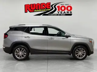 GMC Terrain 2024 AWD SLT SUV 4 puertas