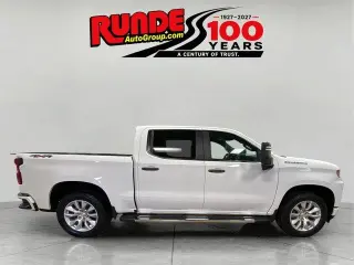 Chevrolet Silverado 1500 2021 4x4 Custom 4dr Crew Cab 5.8 ft. SB