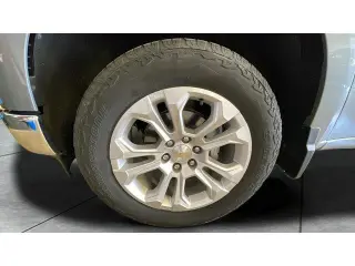 Chevrolet Silverado 1500 2023 4x4 LTZ 4dr Crew Cab 5.8 ft. SB