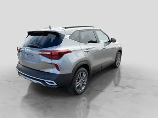 Kia Seltos 2023 AWD S 4dr SUV