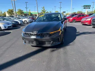 Sedán Kia K5 2026 LXS 4dr