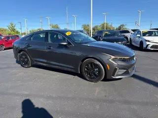 Sedán Kia K5 2026 LXS 4dr