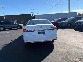 Toyota Camry 2025 SE Sedán 4 puertas