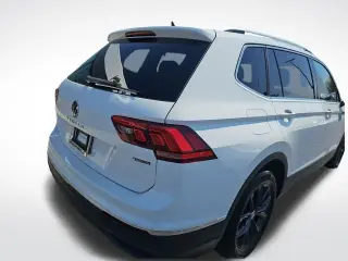 Volkswagen Tiguan 2024 AWD Wolfsburg Edition 4Motion SUV de 4 puertas
