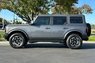 Ford Bronco 2022 4x4 Outer Banks 4dr SUV