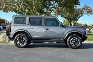 Ford Bronco 2022 4x4 Outer Banks 4dr SUV