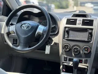 2013 Toyota corolla