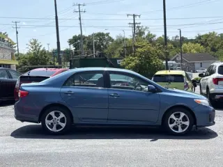 2013 Toyota corolla