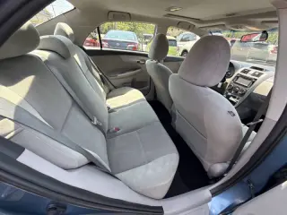 2013 Toyota corolla