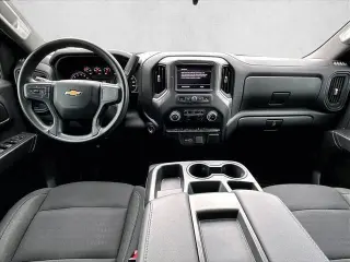 Chevrolet Silverado 1500 2024 4x2 Custom 4dr Crew Cab 5.8 ft. SB