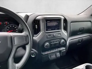 Chevrolet Silverado 1500 2024 4x2 Custom 4dr Crew Cab 5.8 ft. SB