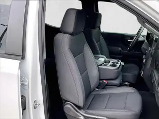 Chevrolet Silverado 1500 2024 4x2 Custom 4dr Crew Cab 5.8 ft. SB