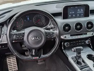 Kia Stinger 2019 GT 4p Sedan