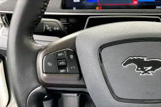 Ford Mustang Mach-E 2023 Premium 4dr SUV