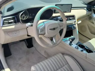 Genesis G70 2026 2.5T Prestige 4dr Sedán