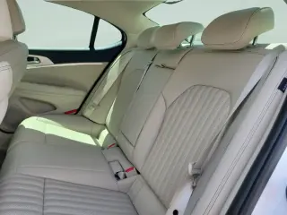 Genesis G70 2026 2.5T Prestige 4dr Sedán