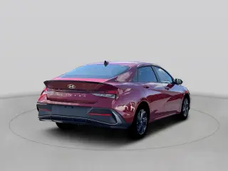 Hyundai ELANTRA 2026 SEL Sport Sedán de 4 puertas