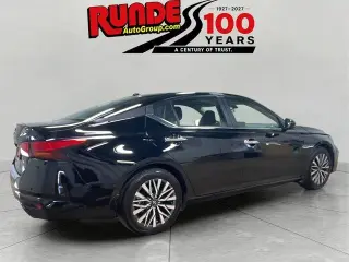 Nissan Altima 2023 2.5 SV 4dr Sedán
