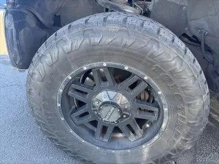 Toyota Tundra 2018 4x4 SR5 4dr CrewMax Cab Pickup SB (5.7L V8)