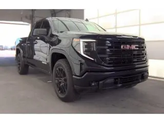 GMC Sierra 1500 2025 4x4 Elevation estándar 4dr Double Cab 6.6 ft. SB