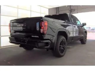 GMC Sierra 1500 2025 4x4 Elevation estándar 4dr Double Cab 6.6 ft. SB