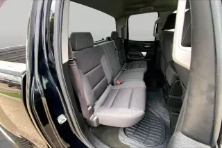 Chevrolet Silverado 1500 2016 4x4 LT 4dr Double Cab con puente de 6.5 ft.