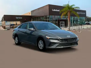 Hyundai ELANTRA 2025 SE 4dr Sedan