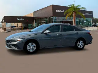 Hyundai ELANTRA 2025 SE 4dr Sedan