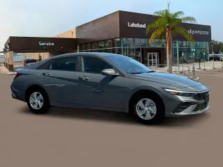 Hyundai ELANTRA 2025 SE 4dr Sedan