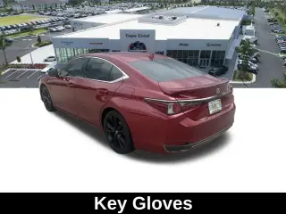 Lexus ES 300h 2023 F SPORT Diseño 4dr Sedán