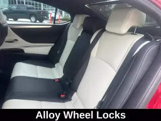 Lexus ES 300h 2023 F SPORT Diseño 4dr Sedán
