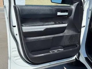 Toyota Tundra 2021 4x2 SR5 4dr CrewMax Cab Pickup SB