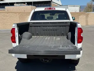 Toyota Tundra 2021 4x2 SR5 4dr CrewMax Cab Pickup SB
