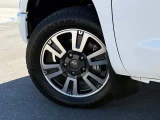 Toyota Tundra 2021 4x2 SR5 4dr CrewMax Cab Pickup SB